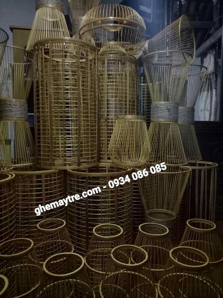 
								Đèn mây tre BV732