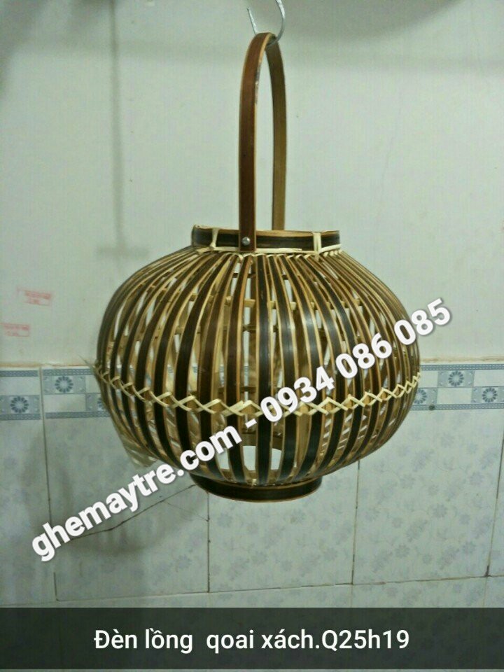 
								Đèn mây tre BV752