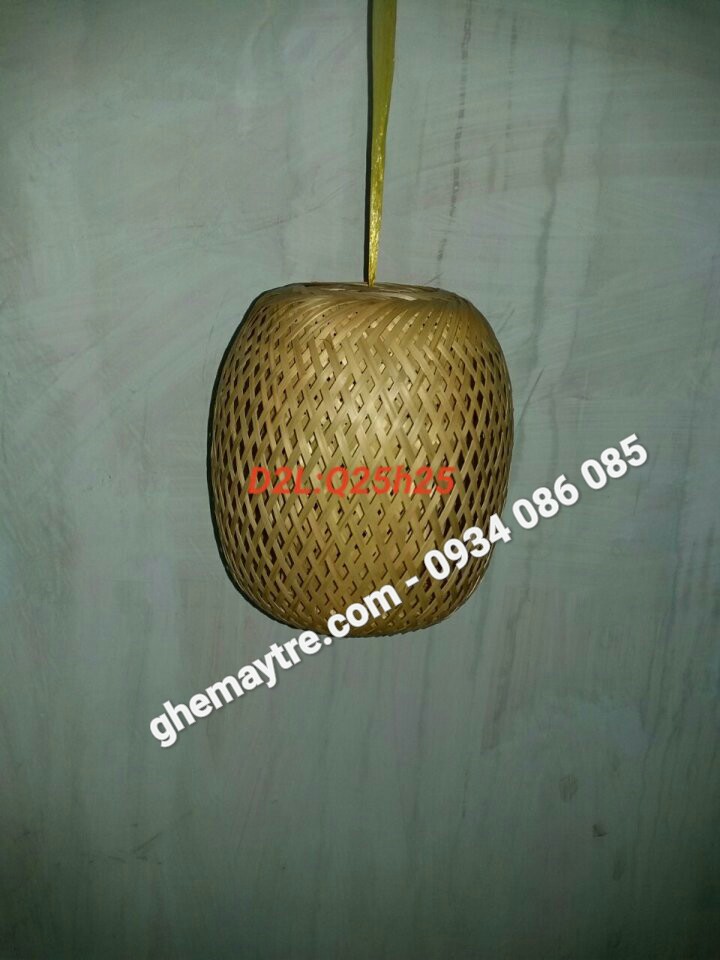 
								Đèn mây tre BV758