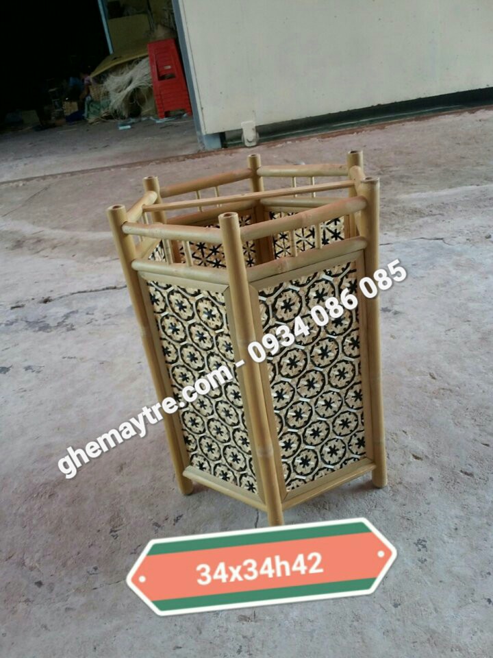
								Đèn mây tre BV770