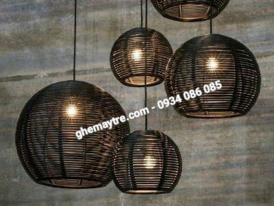 
								Đèn mây tre BV696