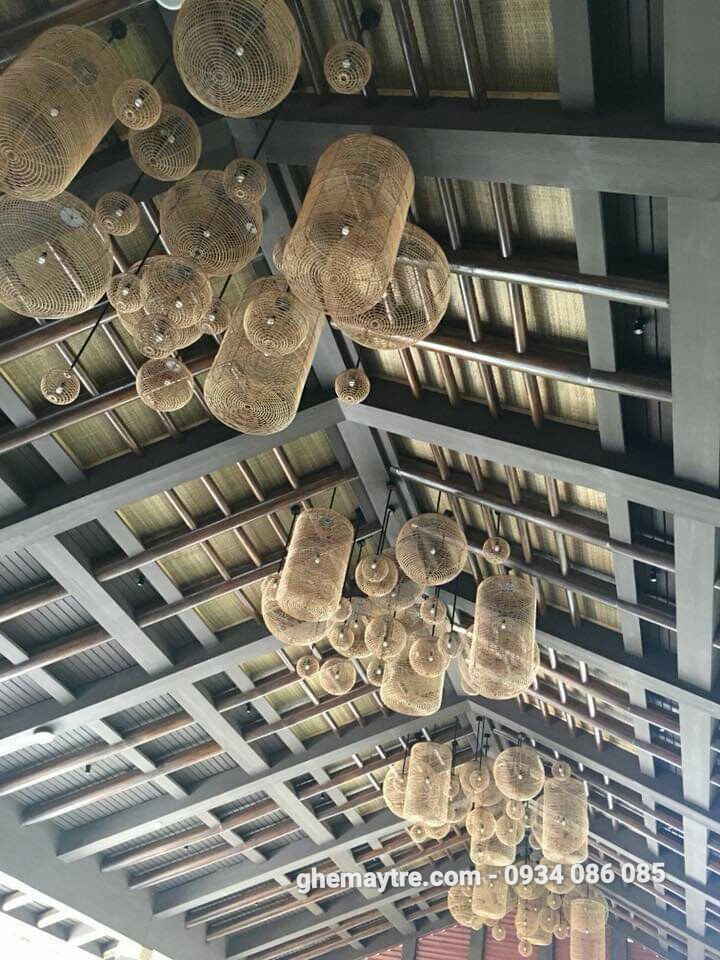 
								Đèn mây tre BV805