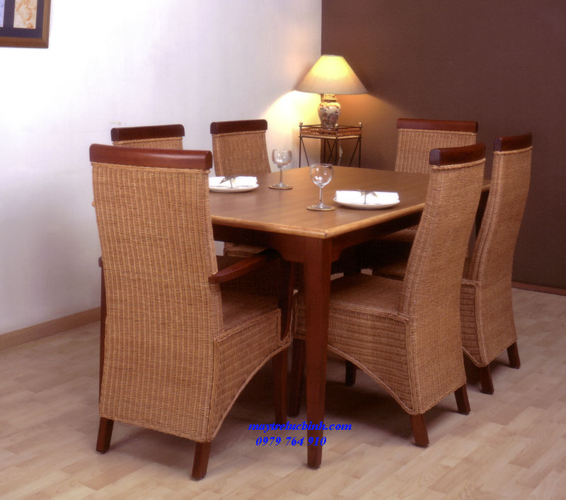 
								BÀN GHẾ LỤC BÌNH LV69